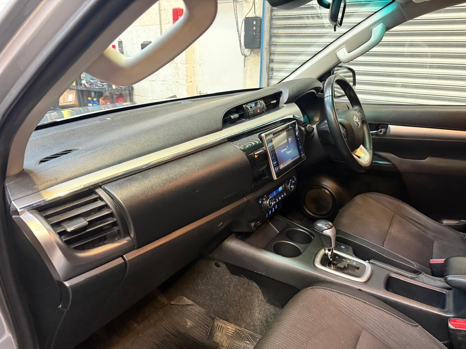 Used Toyota Hilux for sale - 77892452: Photo 29