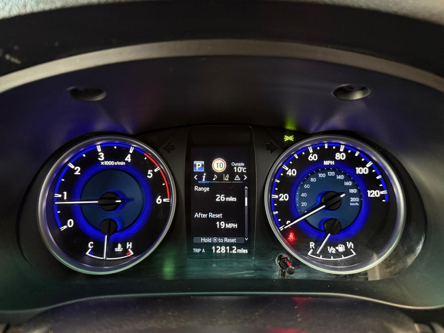 Used Toyota Hilux for sale - 77892452: Photo 36