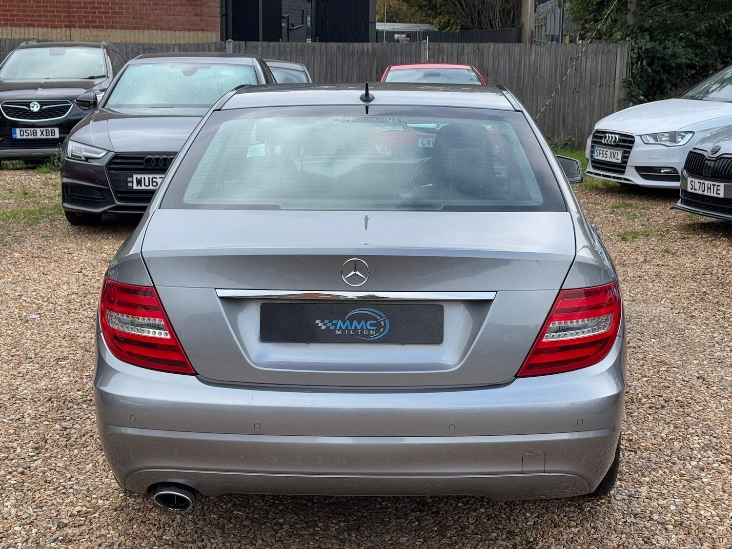 Used Mercedes-Benz C Class 2014 for sale - 77103700: Photo 11