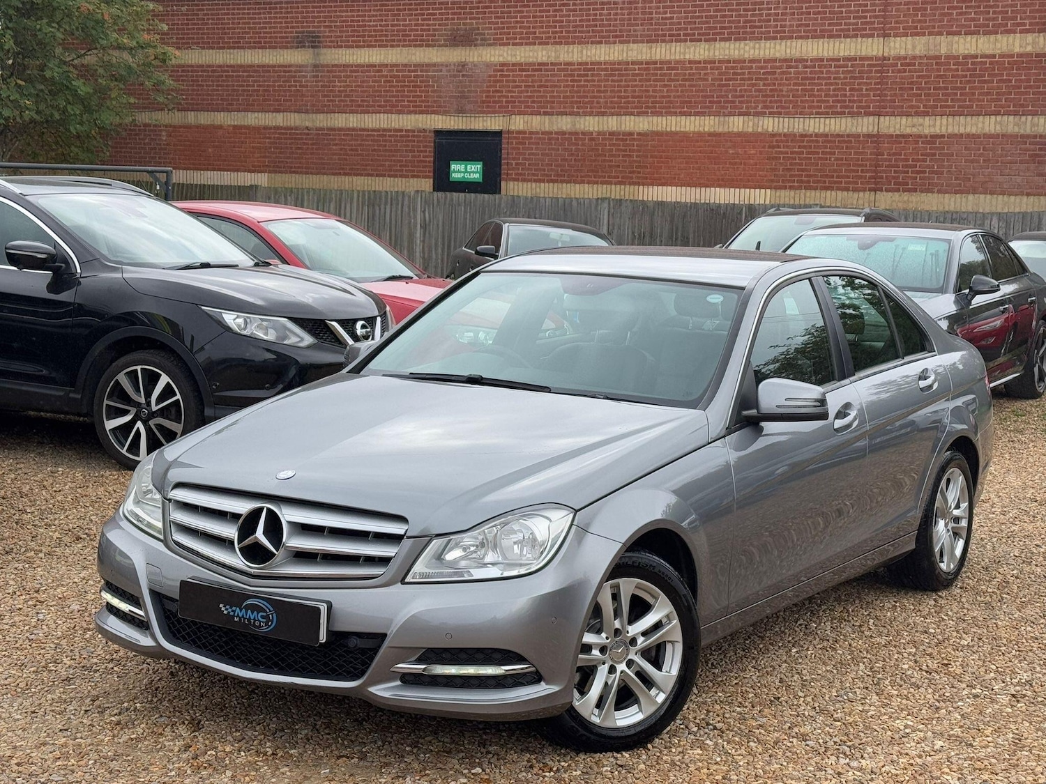 Used Mercedes-Benz C Class 2014 for sale - 77103700: Photo 5