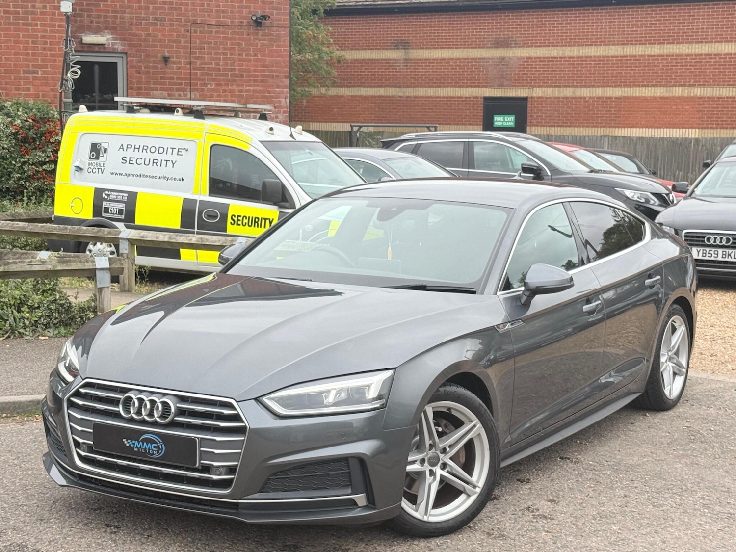 Used Audi A5 2017 for sale - 76259427: Photo 2