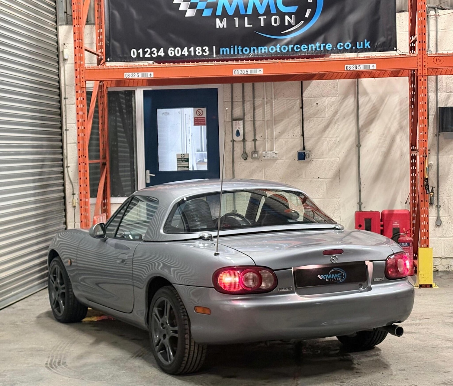 Used Mazda MX-5 2005 for sale - 77156104: Photo 5