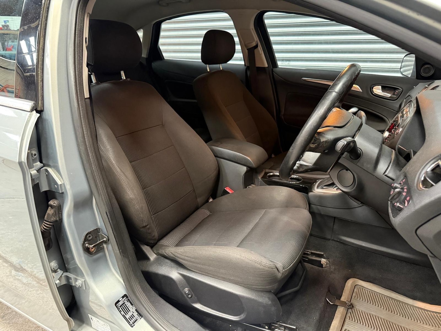 Used Ford Mondeo 2007 for sale - 78157428: Photo 25