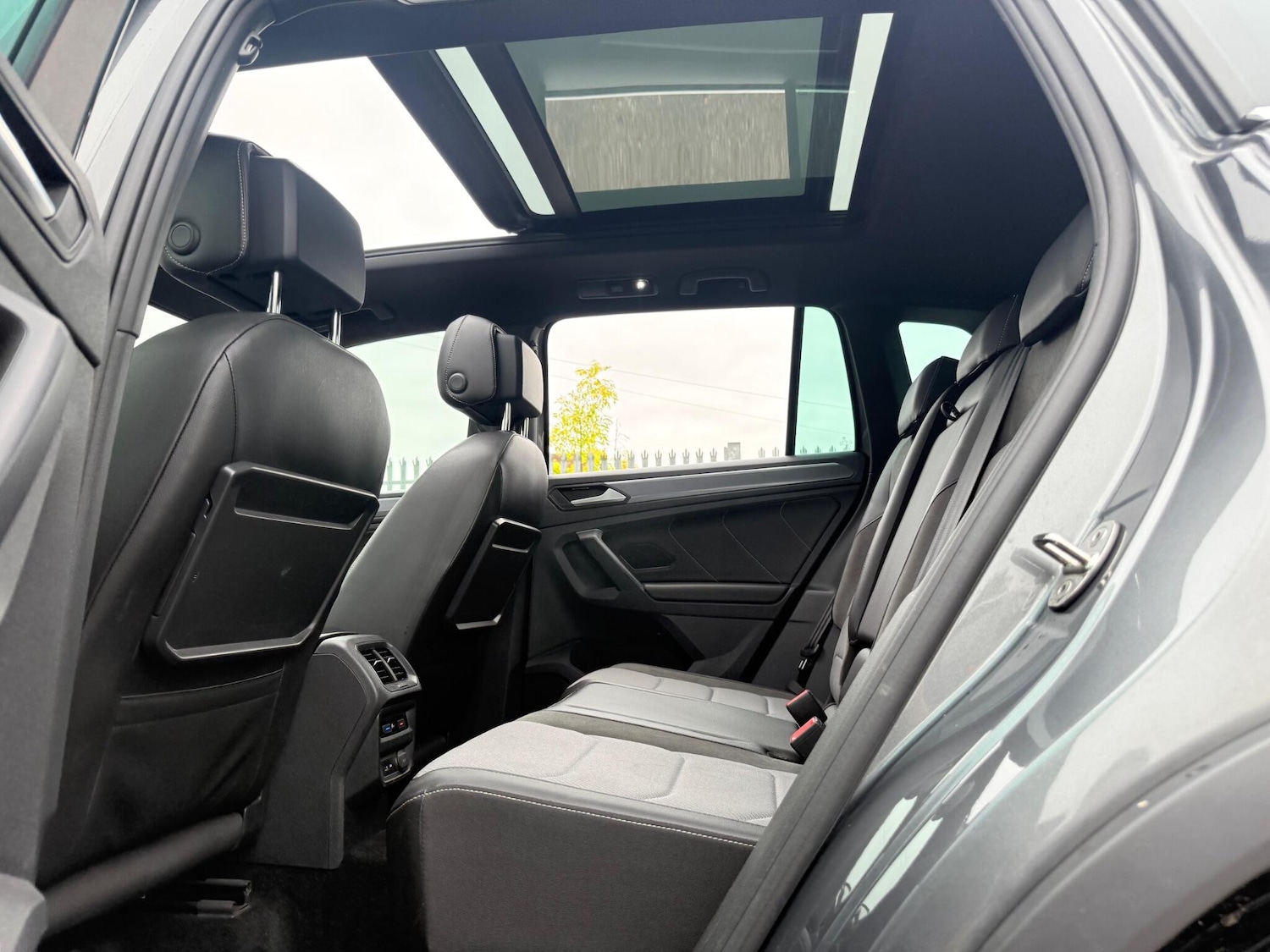 Used Volkswagen Tiguan 2020 for sale - 76283241: Photo 32