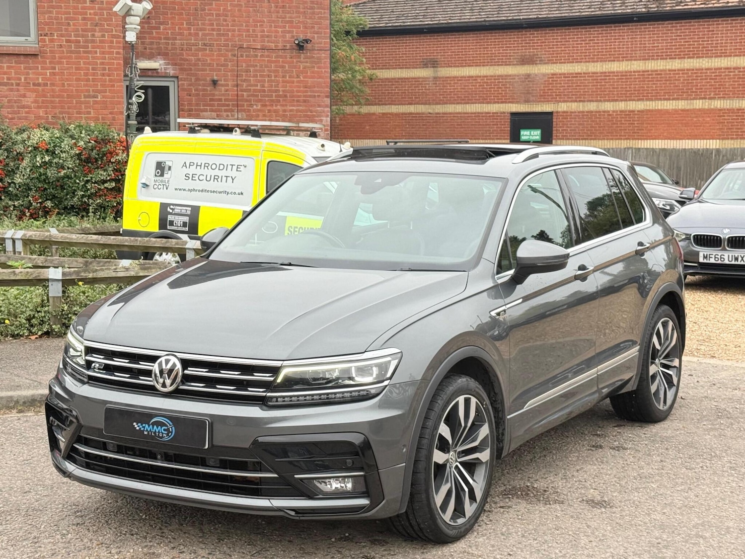 Used Volkswagen Tiguan 2020 for sale - 76283241: Photo 4