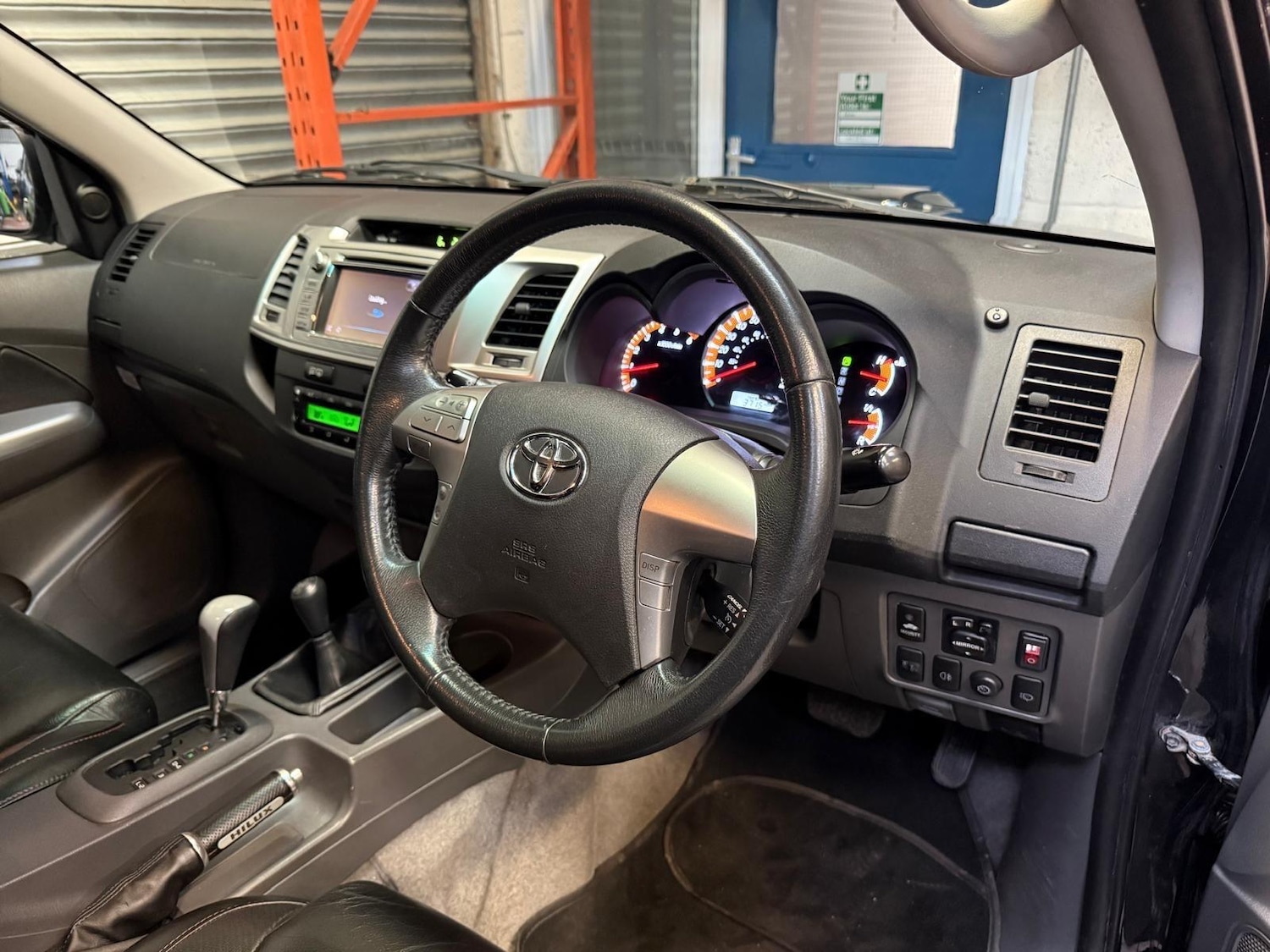 Used Toyota Hilux 2012 for sale - 77625494: Photo 23