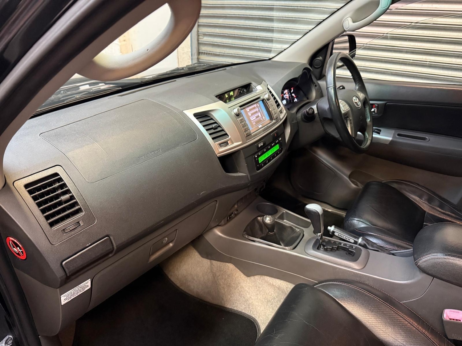 Used Toyota Hilux 2012 for sale - 77625494: Photo 25