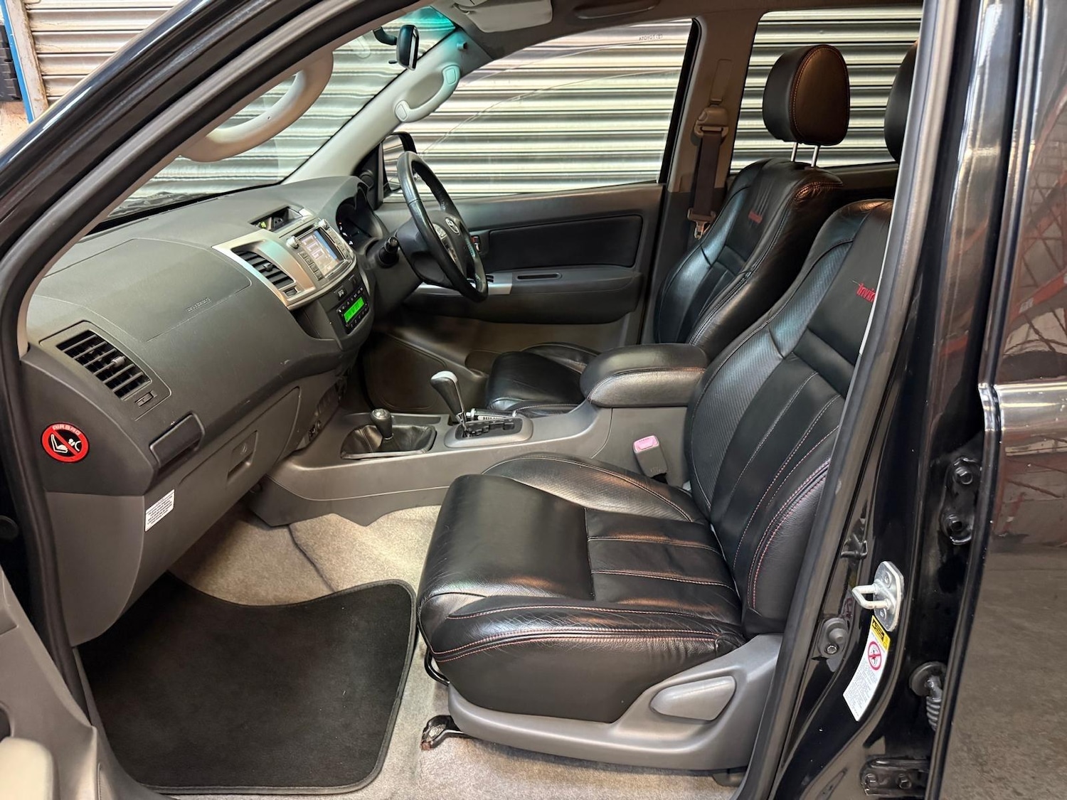 Used Toyota Hilux 2012 for sale - 77625494: Photo 26