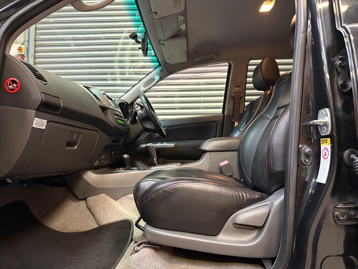 Used Toyota Hilux 2012 for sale - 77625494: Photo 27