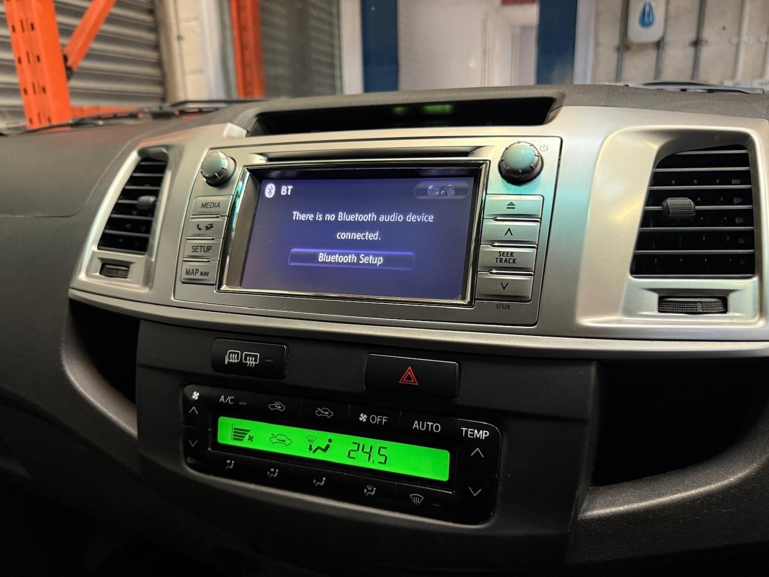 Used Toyota Hilux 2012 for sale - 77625494: Photo 43