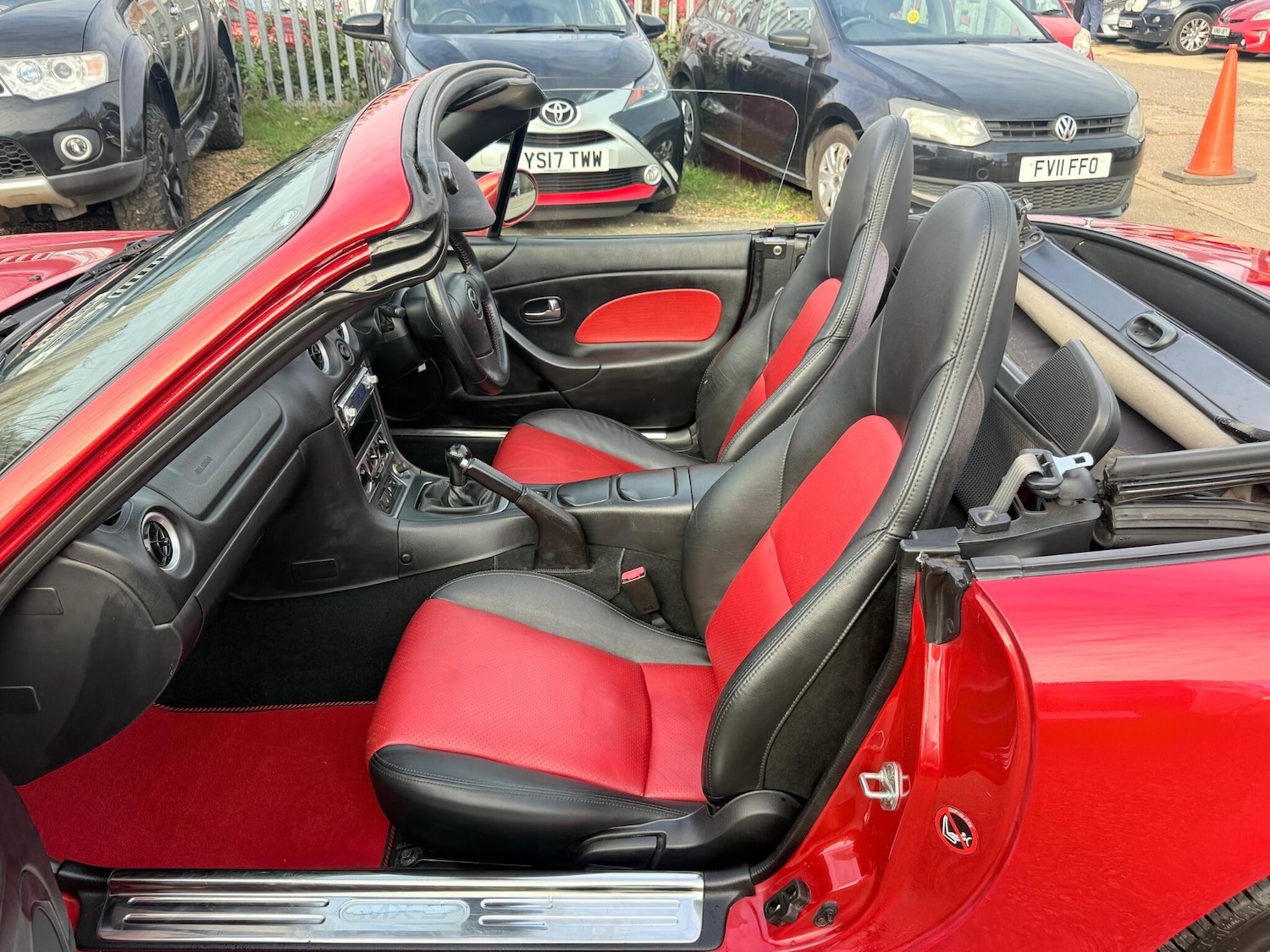 Used Mazda MX-5 2004 for sale - 76645104: Photo 31