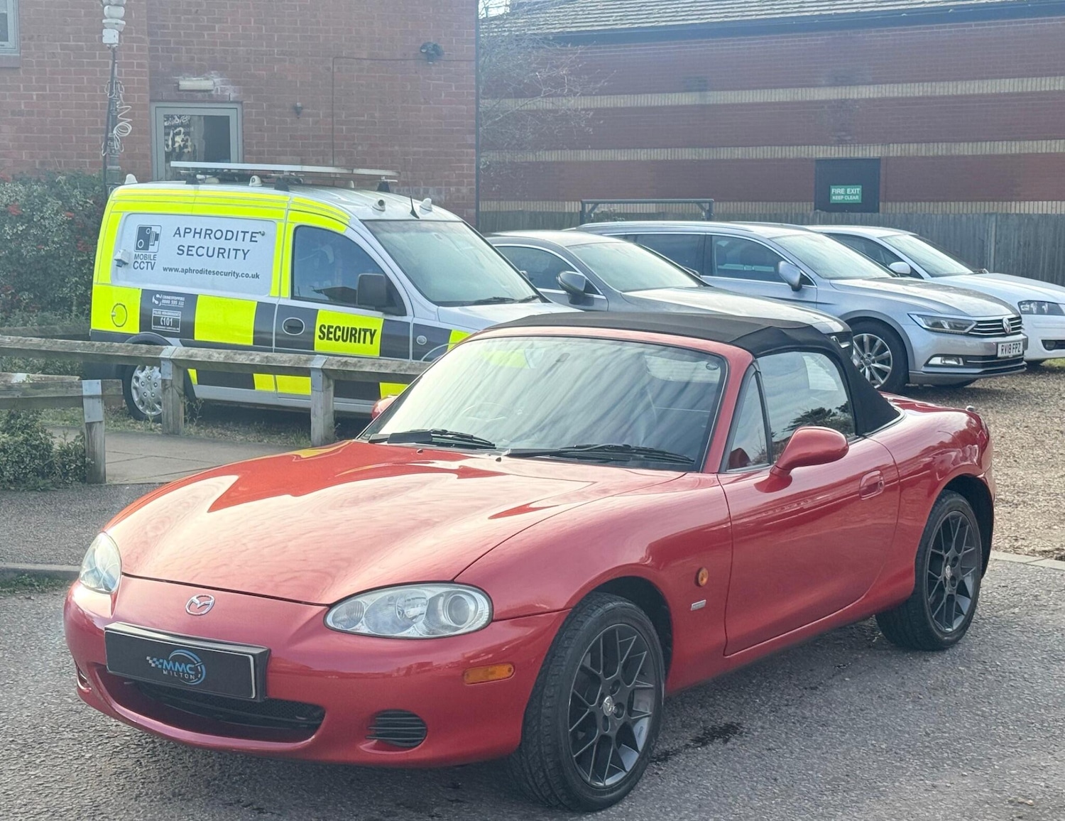 Used Mazda MX-5 2004 for sale - 76645104: Photo 6
