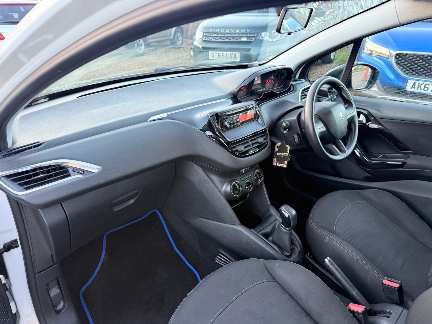 Used Peugeot 208 2013 for sale - 77016519: Photo 20