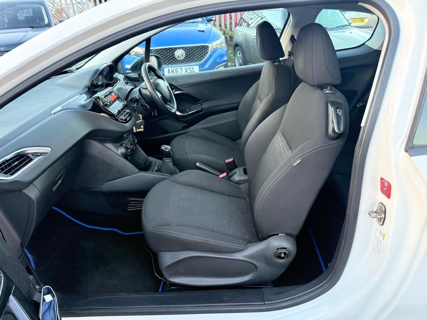 Used Peugeot 208 2013 for sale - 77016519: Photo 21