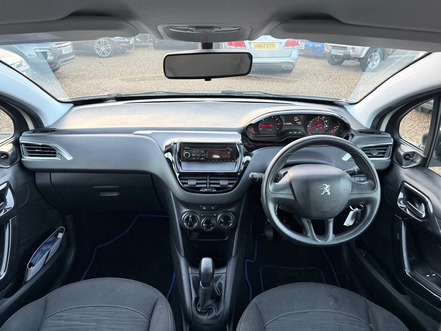 Used Peugeot 208 2013 for sale - 77016519: Photo 25