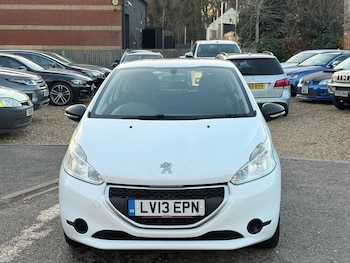Used Peugeot 208 2013 for sale - 77016519: Photo