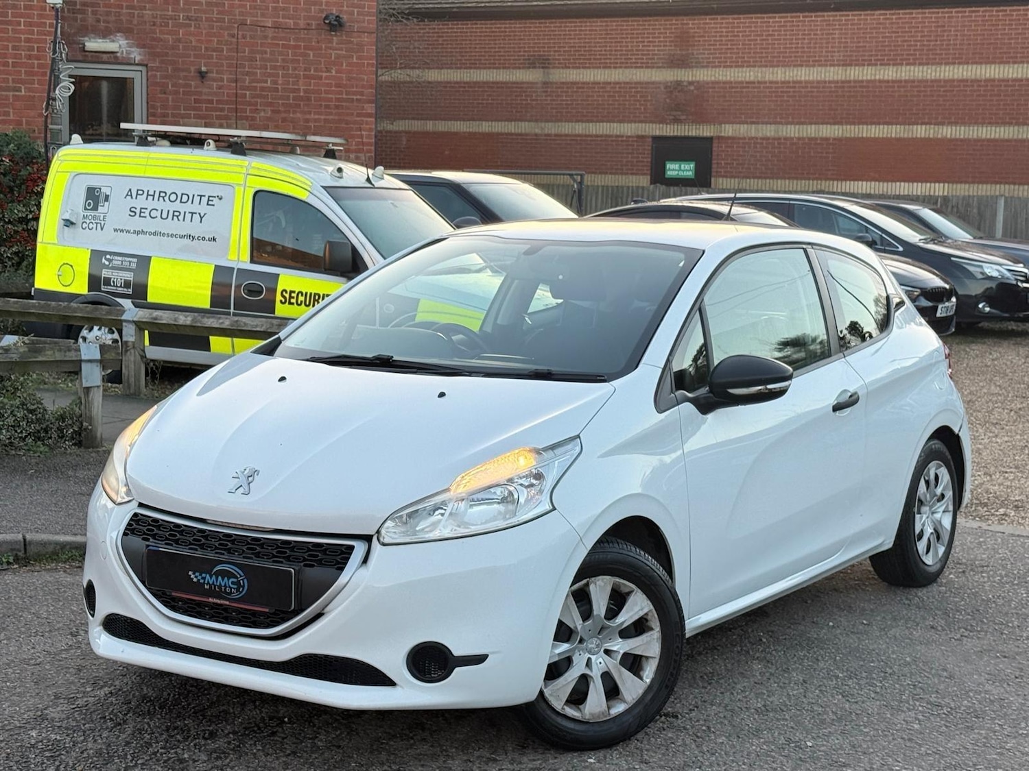 Used Peugeot 208 2013 for sale - 77016519: Photo 6