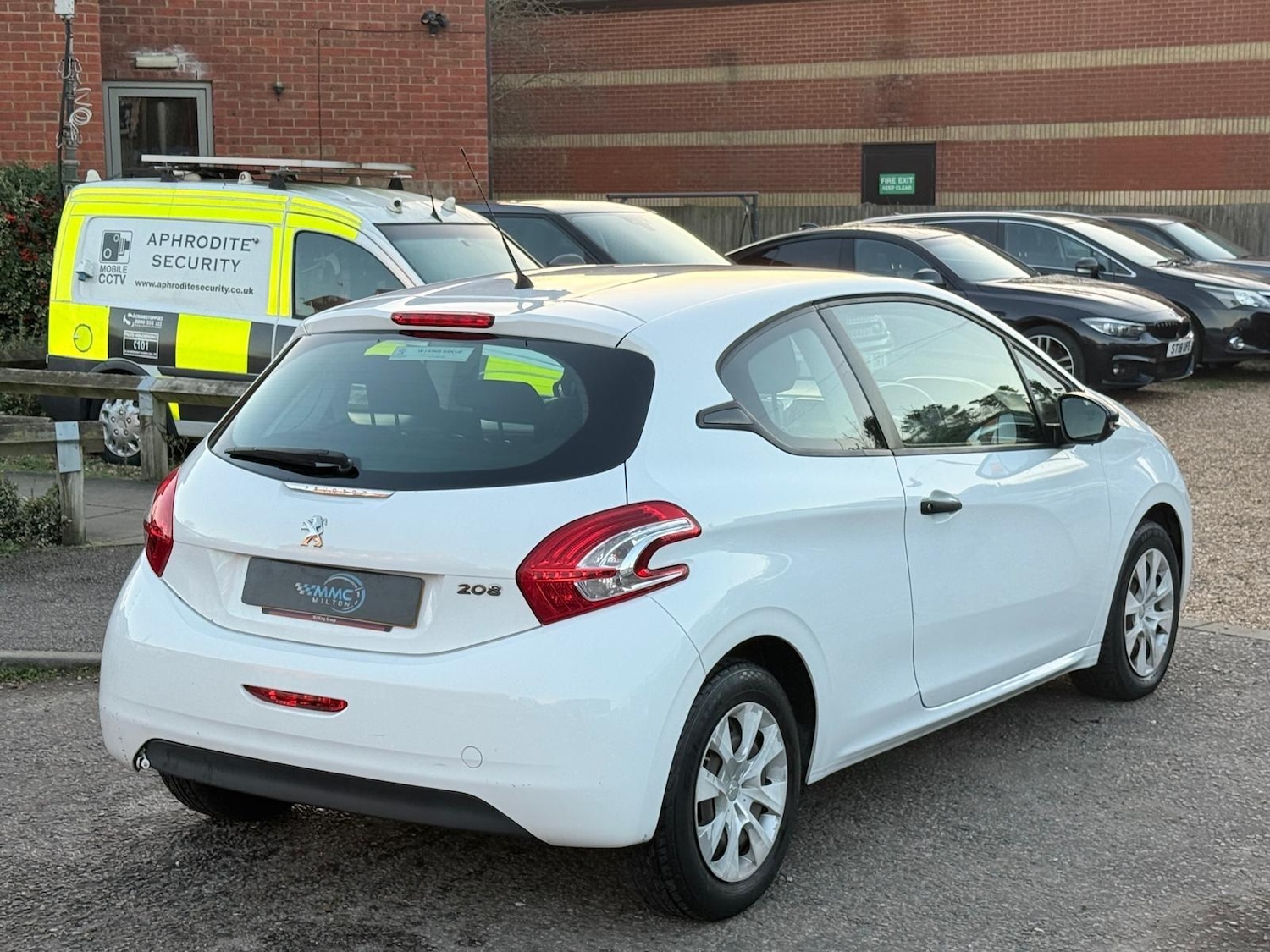 Used Peugeot 208 2013 for sale - 77016519: Photo 9