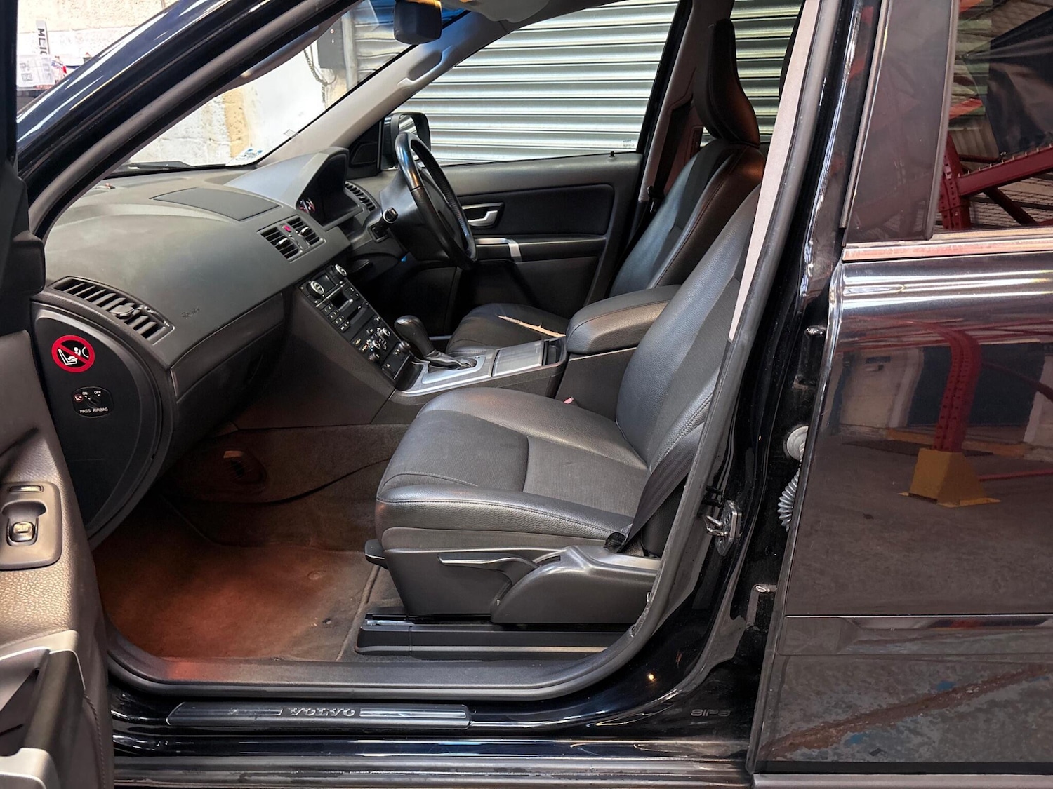 Used Volvo XC90 2009 for sale - 77882402: Photo 18