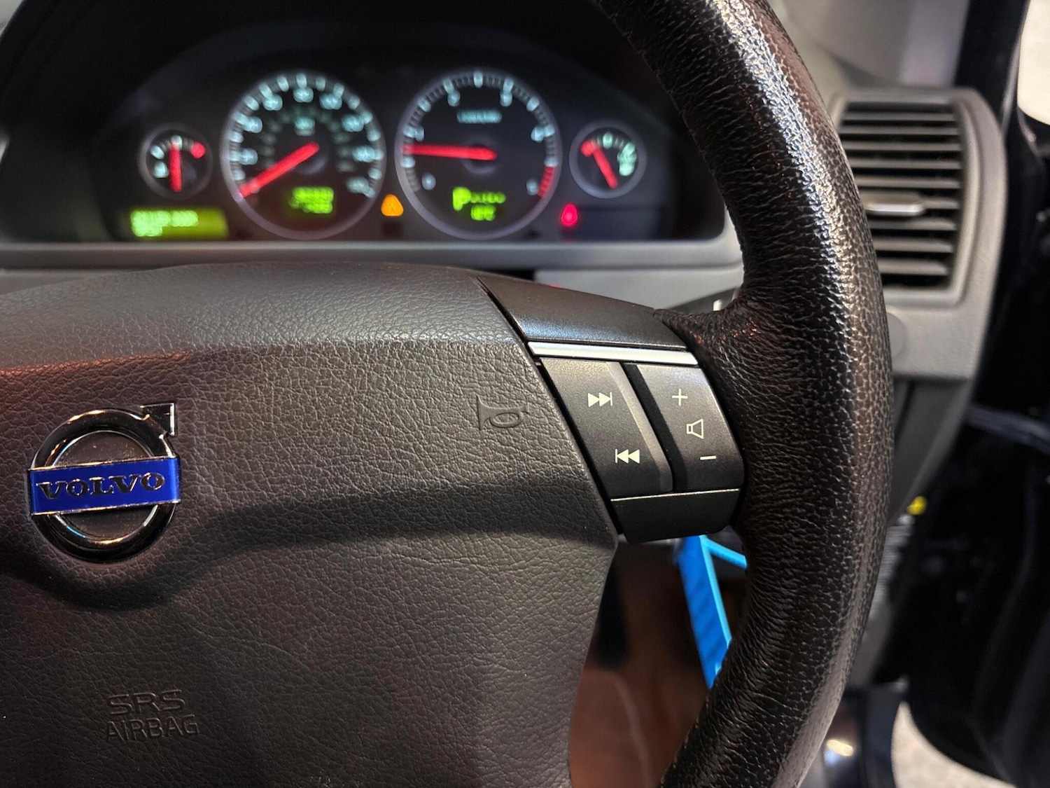 Used Volvo XC90 2009 for sale - 77882402: Photo 30