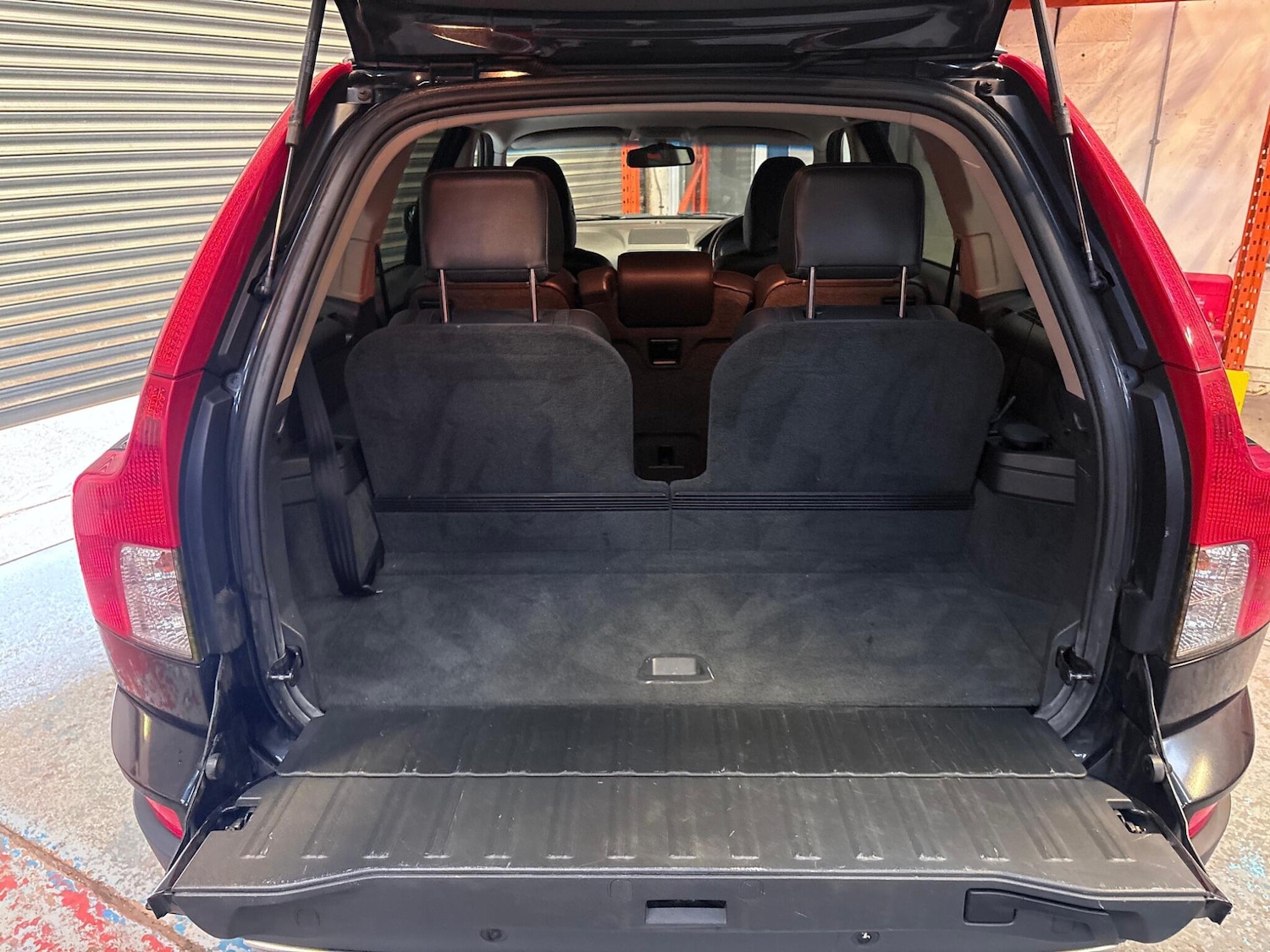 Used Volvo XC90 2009 for sale - 77882402: Photo 34