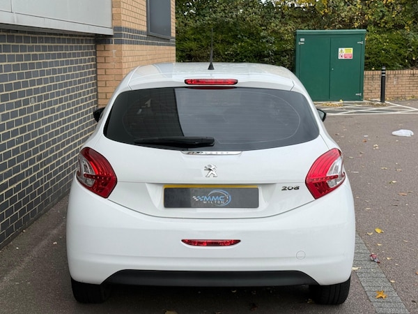 Used Peugeot 208 2014 for sale - 76214309: Photo 8