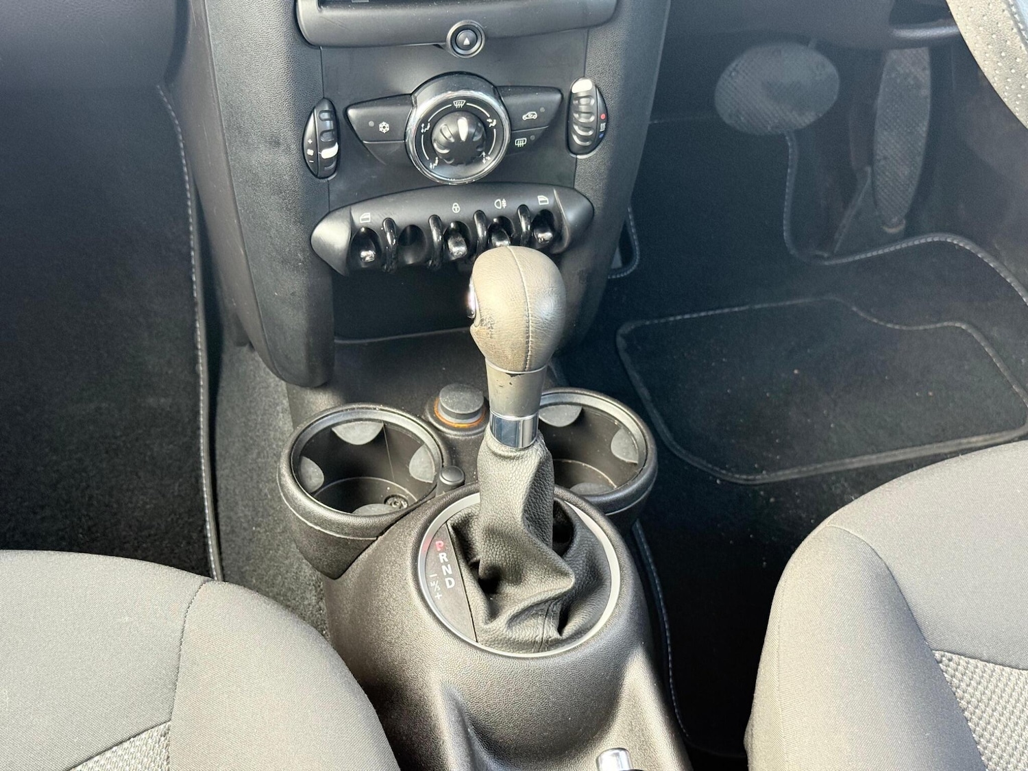 Used MINI Hatch 2011 for sale - 76802199: Photo 30