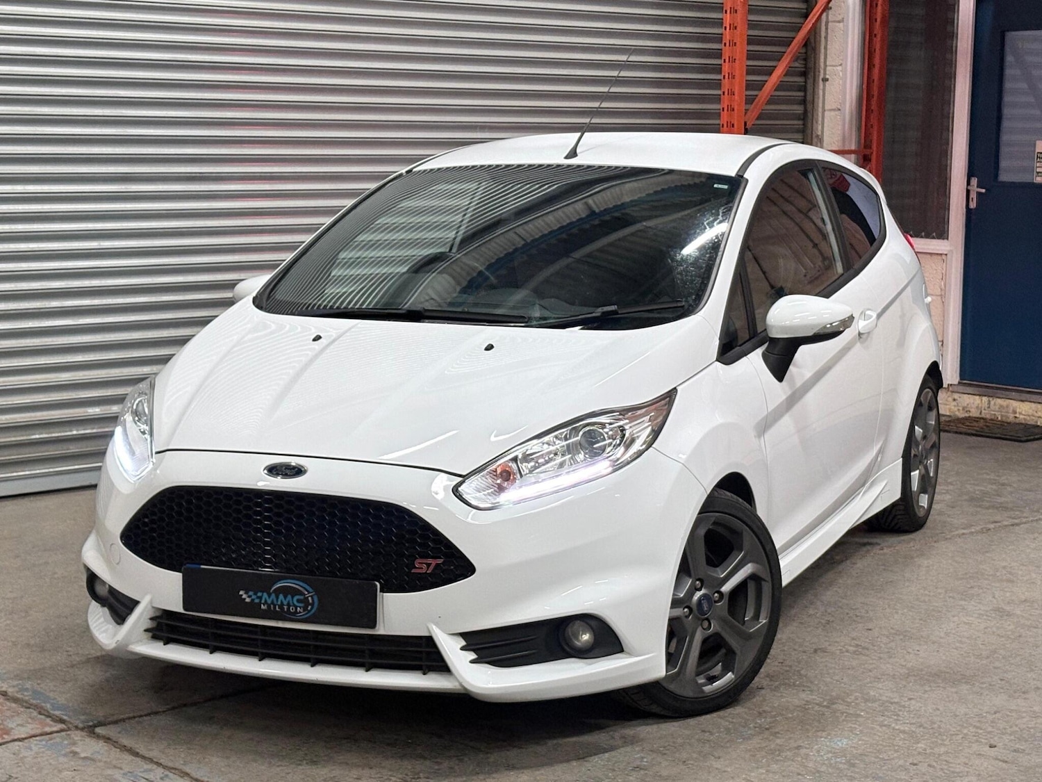 Used Ford Fiesta 2015 for sale - 77564907: Photo 2