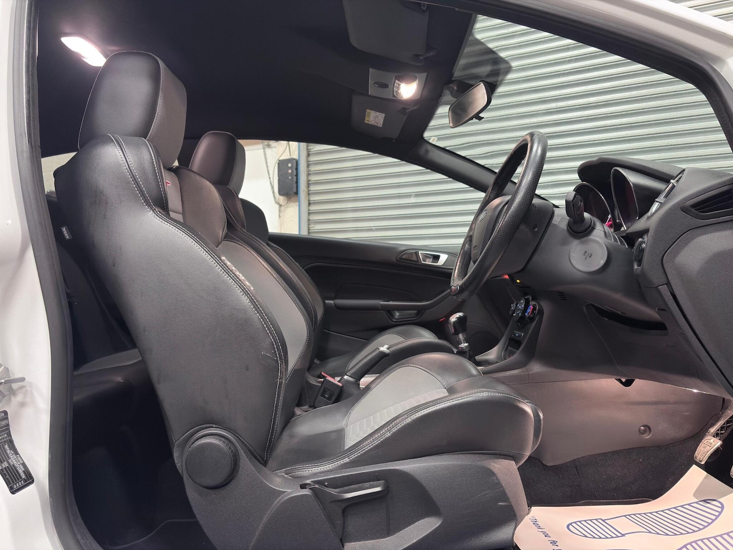 Used Ford Fiesta 2015 for sale - 77564907: Photo 24