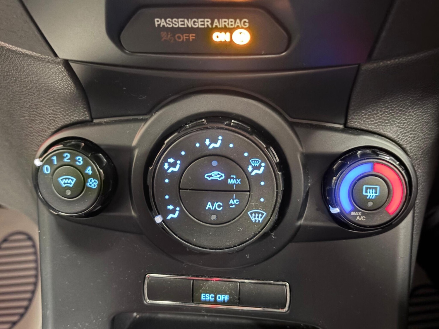 Used Ford Fiesta 2015 for sale - 77564907: Photo 26