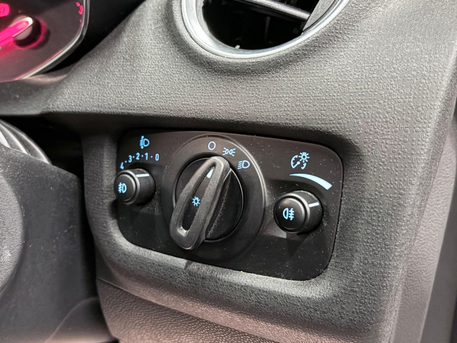 Used Ford Fiesta 2015 for sale - 77564907: Photo 30