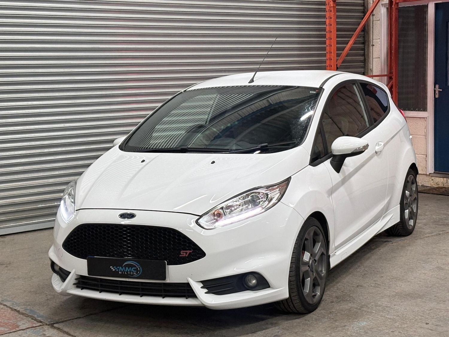 Used Ford Fiesta 2015 for sale - 77564907: Photo 4