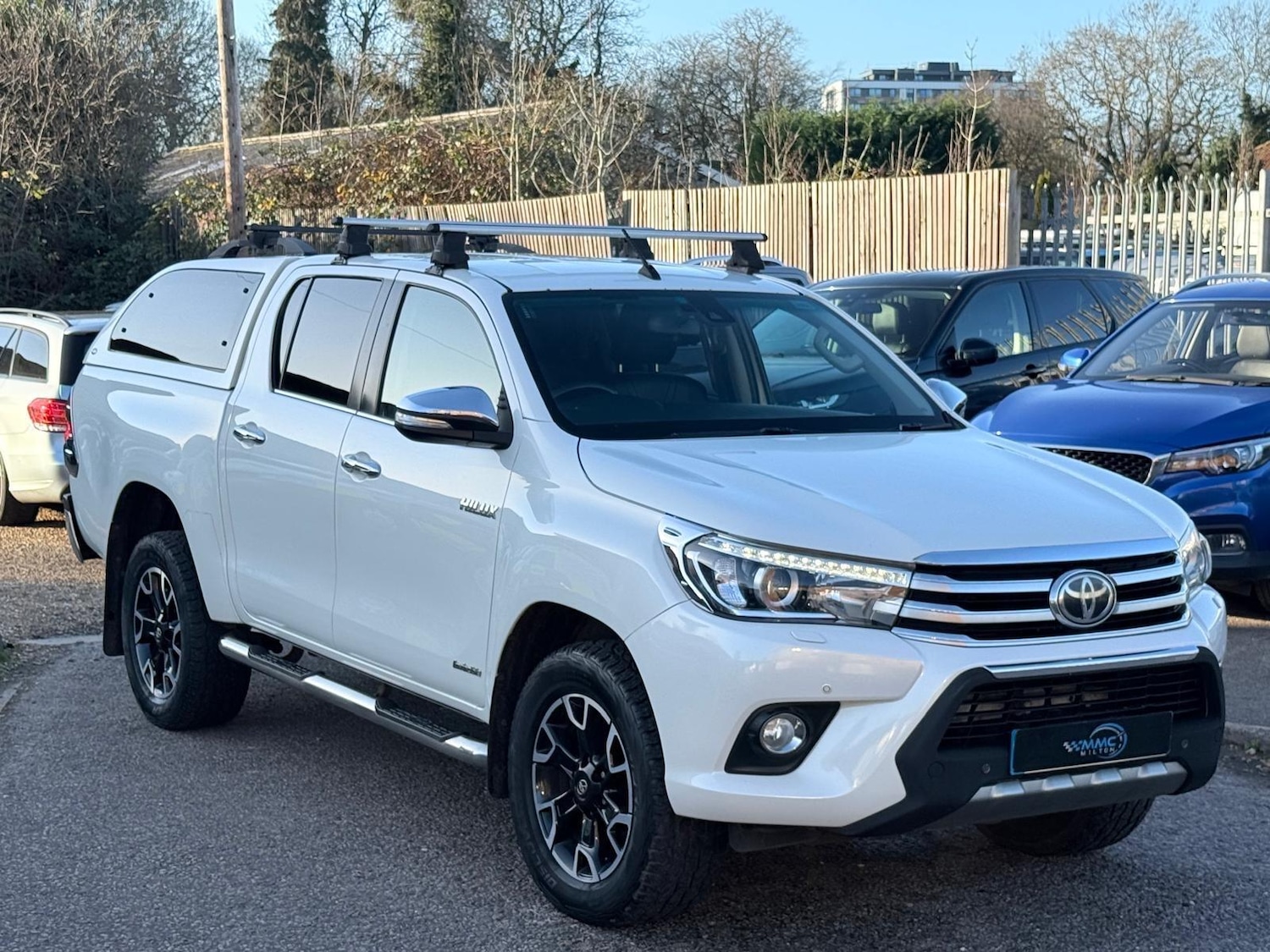 Used Toyota Hilux 2017 for sale - 77020925: Photo 2