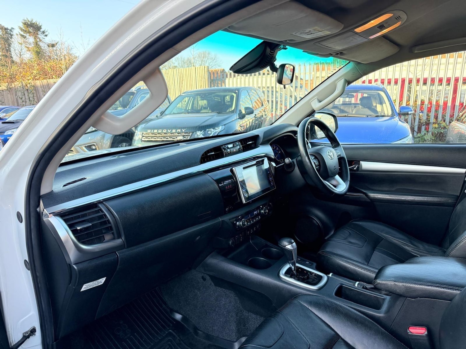 Used Toyota Hilux 2017 for sale - 77020925: Photo 28