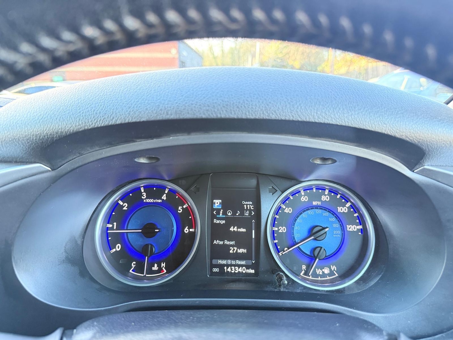 Used Toyota Hilux 2017 for sale - 77020925: Photo 36