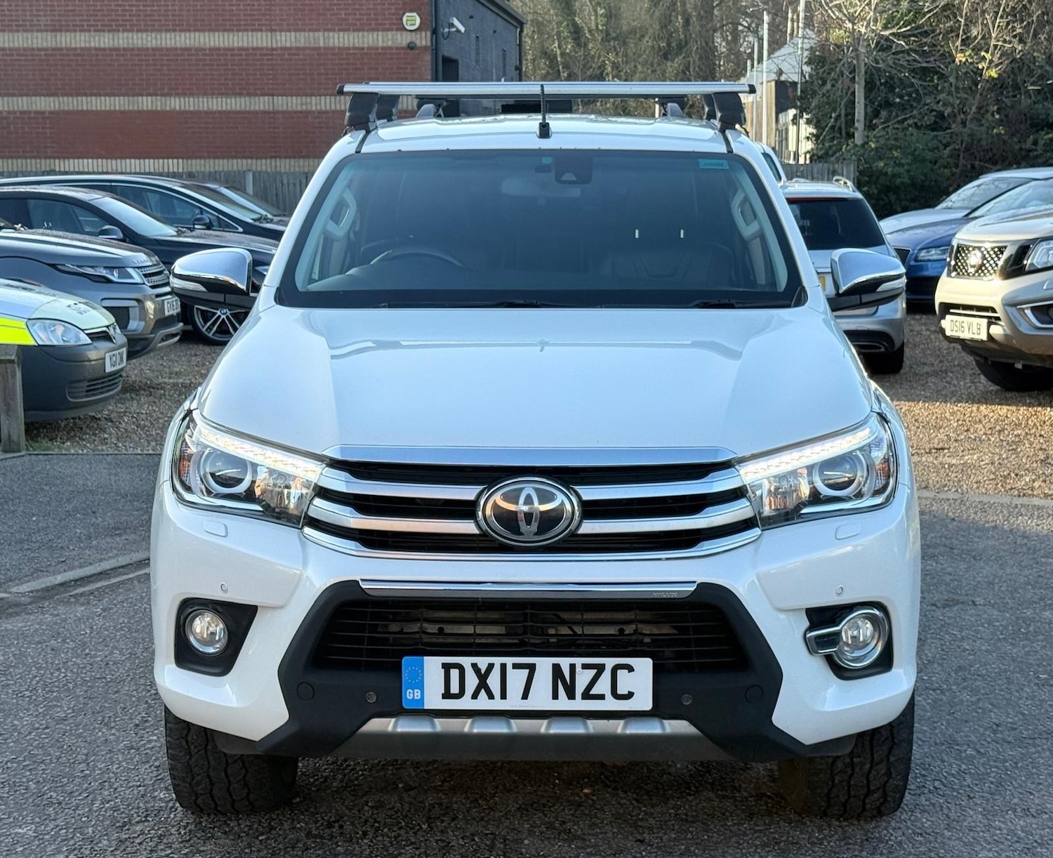 Used Toyota Hilux 2017 for sale - 77020925: Photo 4