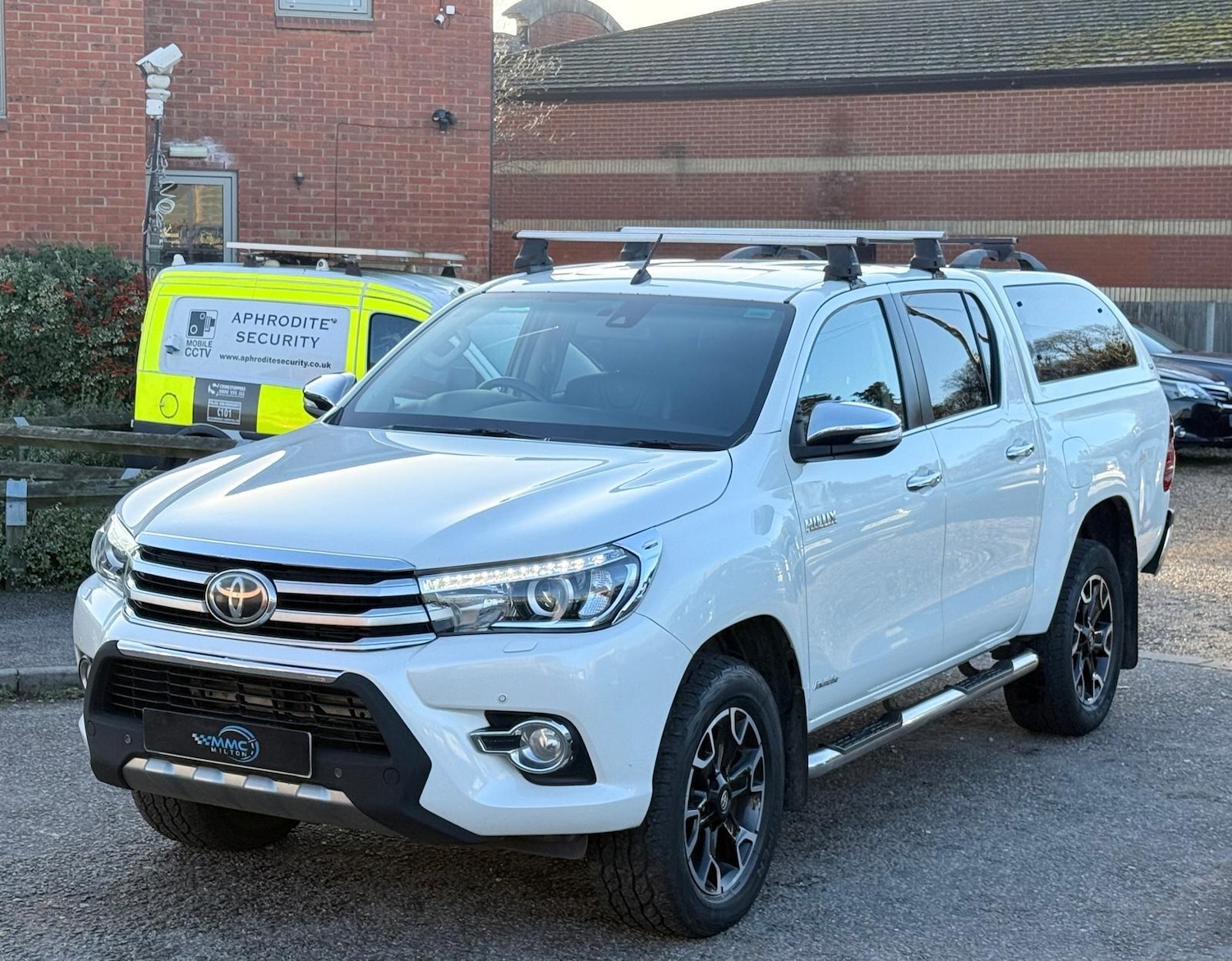 Used Toyota Hilux 2017 for sale - 77020925: Photo 6