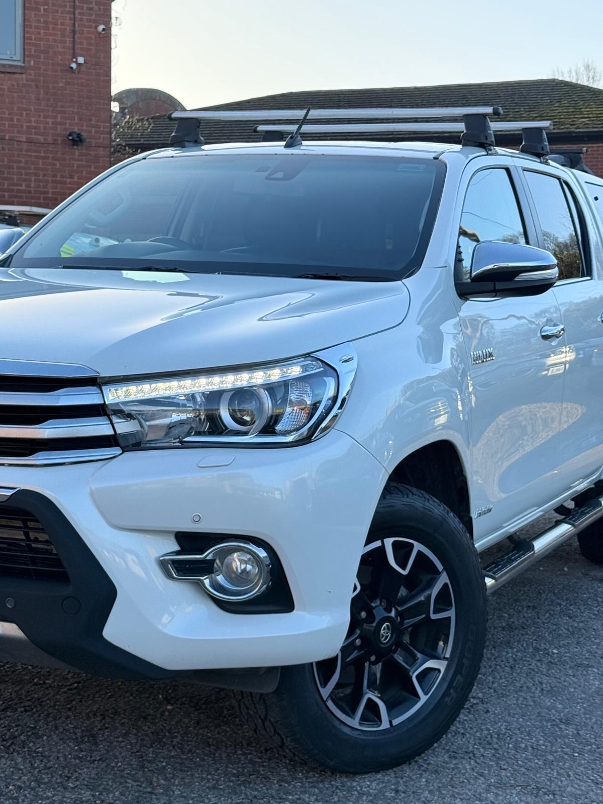 Used Toyota Hilux 2017 for sale - 77020925: Photo 9