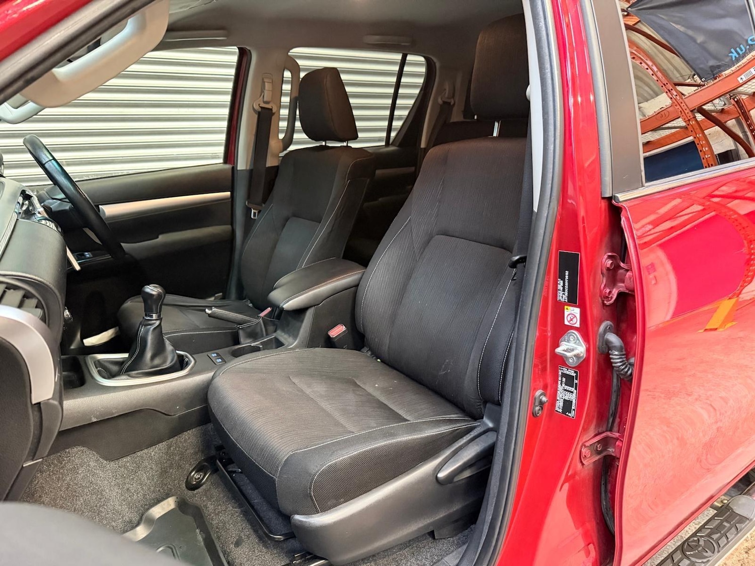 Used Toyota Hilux 2017 for sale - 77549710: Photo 24