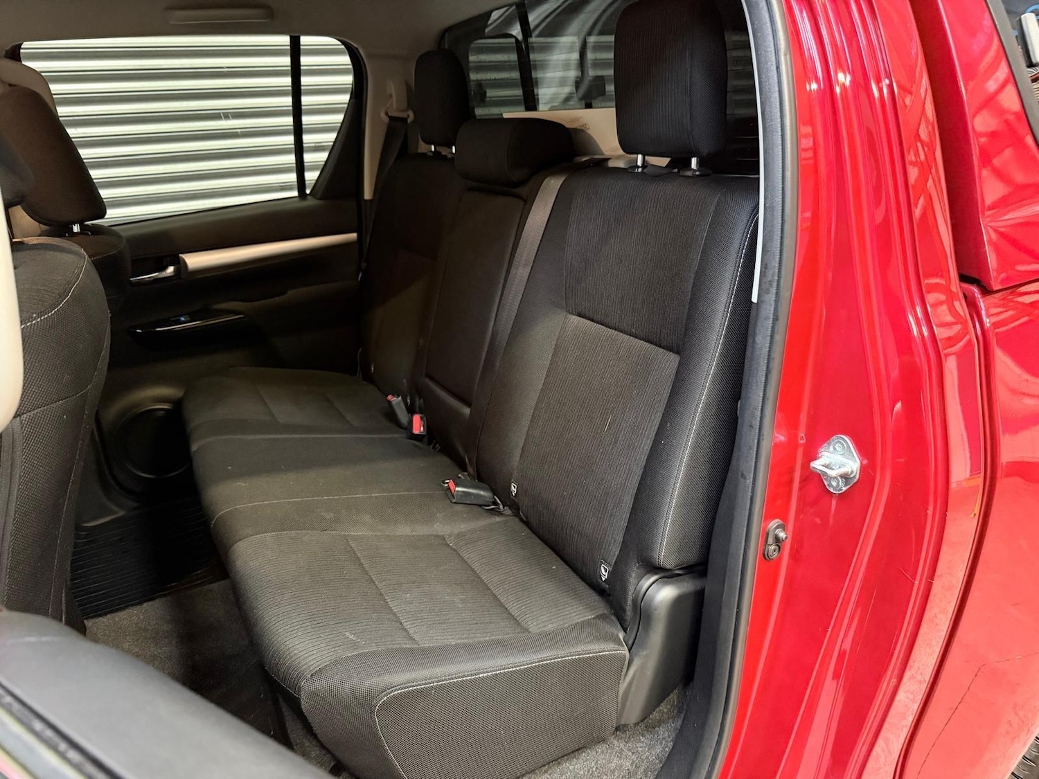 Used Toyota Hilux 2017 for sale - 77549710: Photo 25