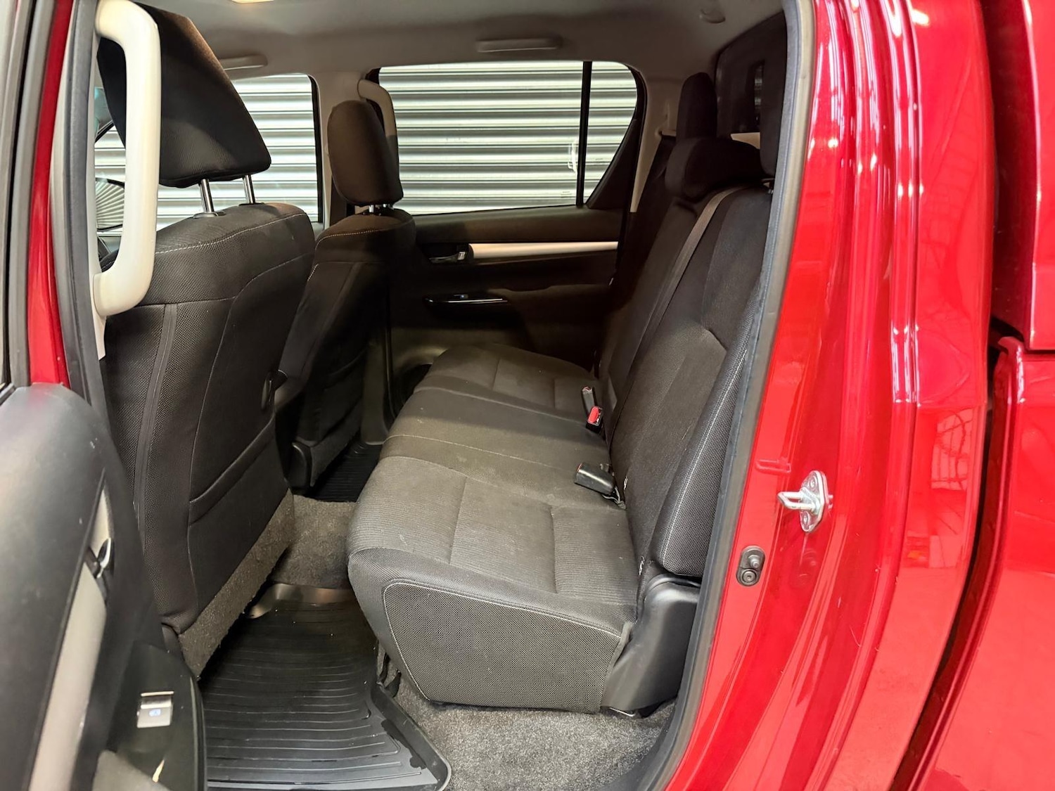 Used Toyota Hilux 2017 for sale - 77549710: Photo 26