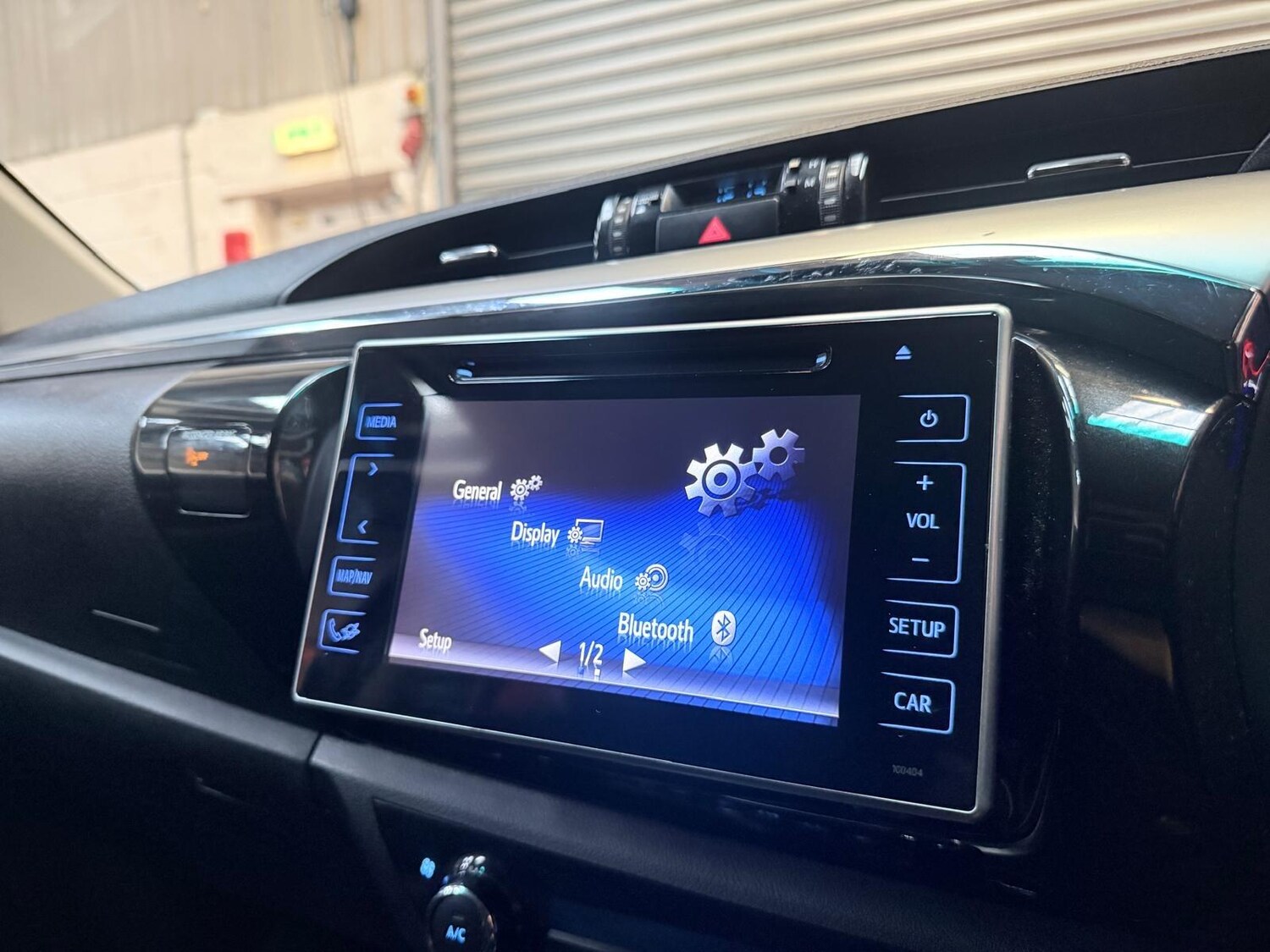 Used Toyota Hilux 2017 for sale - 77549710: Photo 33