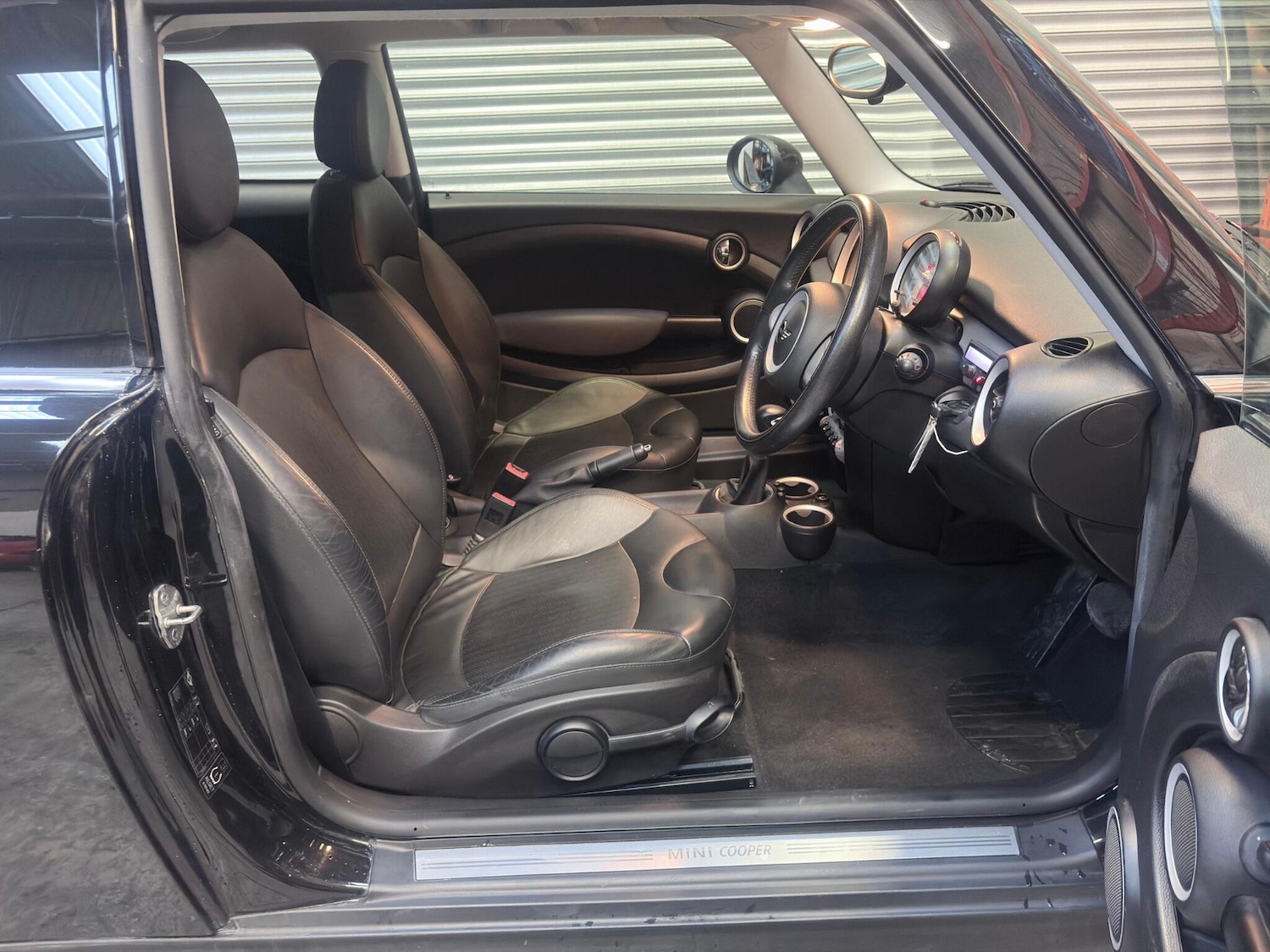 Used MINI Hatch 2010 for sale - 77737074: Photo 15