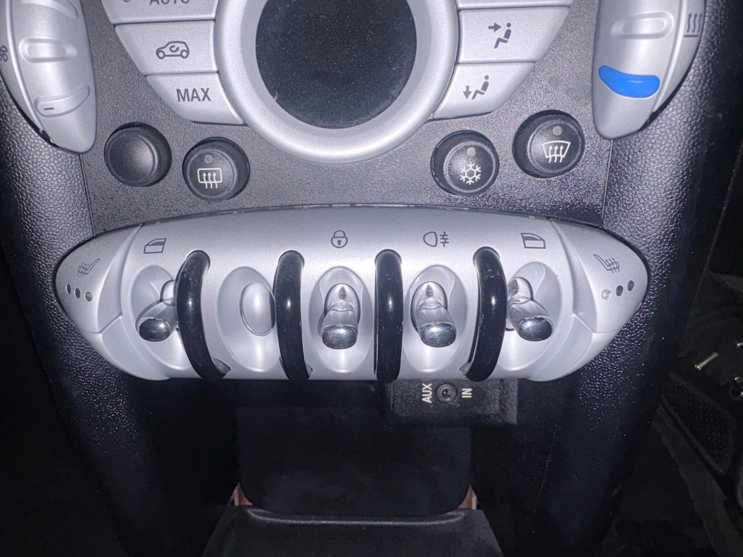 Used MINI Hatch 2010 for sale - 77737074: Photo 25