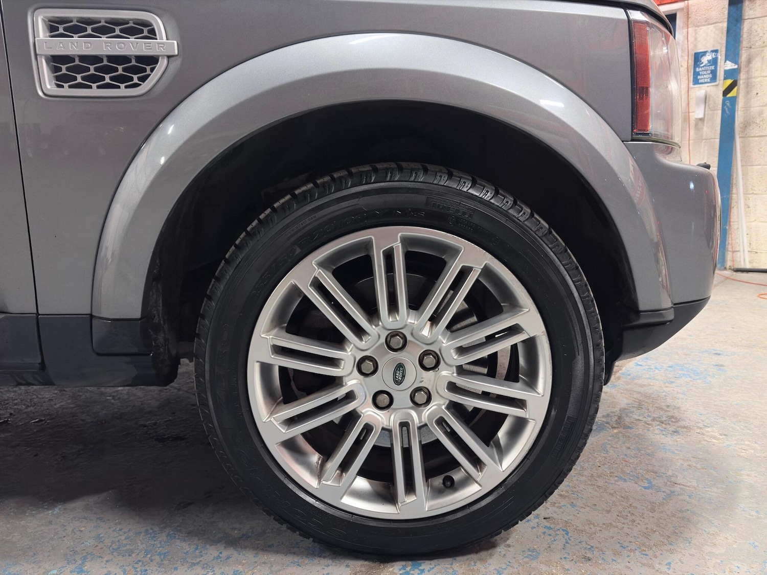 Used Land Rover Discovery 4 for sale - 77081327: Photo 16