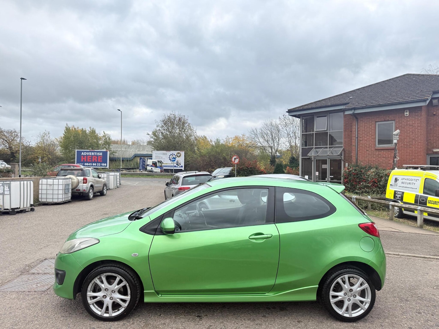 Used Mazda Mazda2 2009 for sale - 76473056: Photo 13