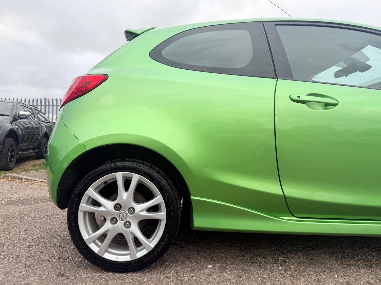 Used Mazda Mazda2 2009 for sale - 76473056: Photo 14