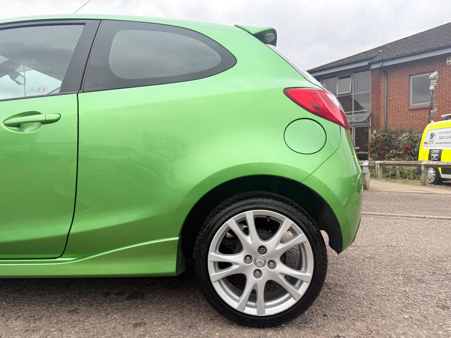 Used Mazda Mazda2 2009 for sale - 76473056: Photo 15