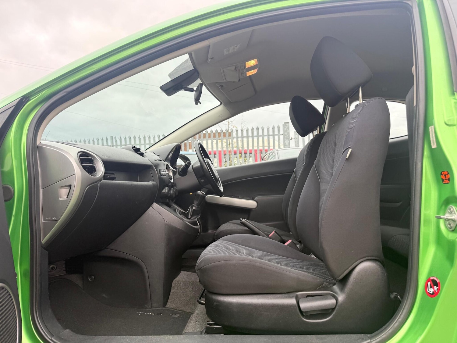 Used Mazda Mazda2 2009 for sale - 76473056: Photo 22