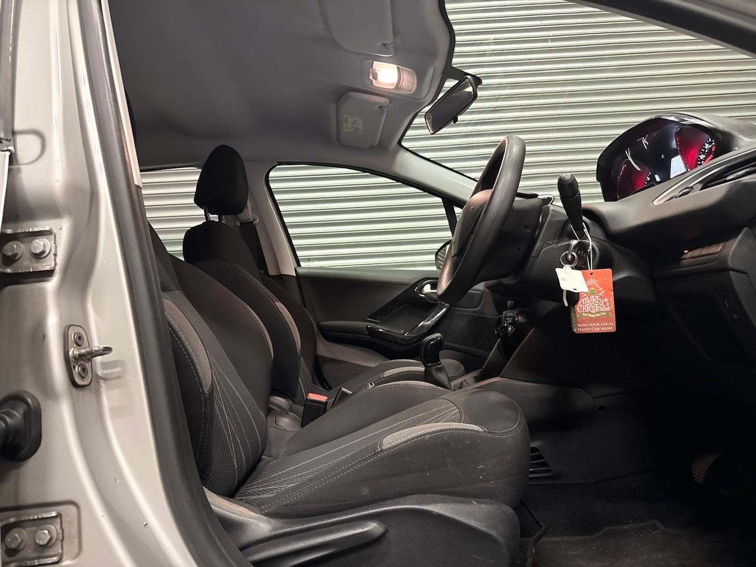 Used Peugeot 208 2015 for sale - 77054035: Photo 23